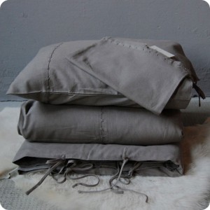 Taupe bed linen set, single bed